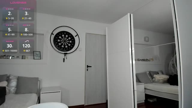 Gallery image thumbnail from Lilie's myfreecams stream on, 11/17/2024, 19:33 image 14 of 20