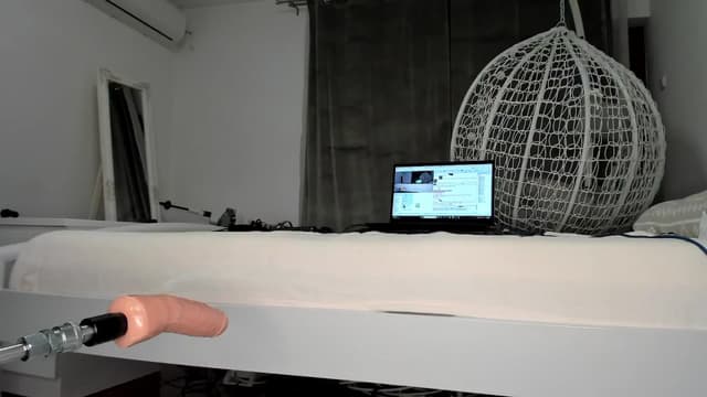 Gallery image thumbnail from Lilie's myfreecams stream on, 01/15/2025, 19:18 image 9 of 20