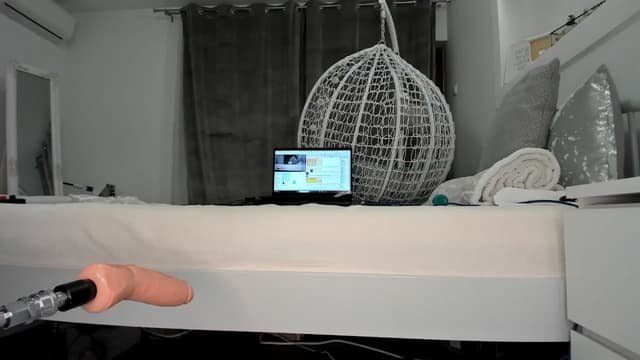 Gallery image thumbnail from Lilie's myfreecams stream on, 01/19/2025, 19:58 image 15 of 20