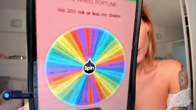 Gallery image thumbnail from Lilie's myfreecams stream on, 05/30/2025, 18:31 image 6 of 20
