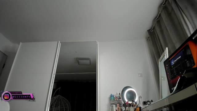 Gallery image thumbnail from Lilie's myfreecams stream on, 10/08/2025, 19:29 image 3 of 20