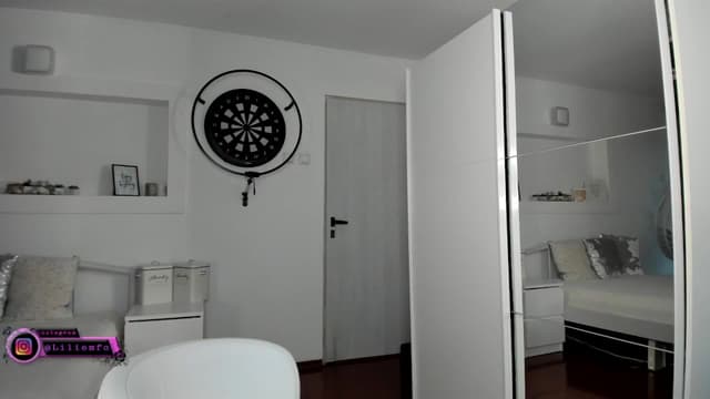 Gallery image thumbnail from Lilie's myfreecams stream on, 10/09/2025, 16:36 image 3 of 20