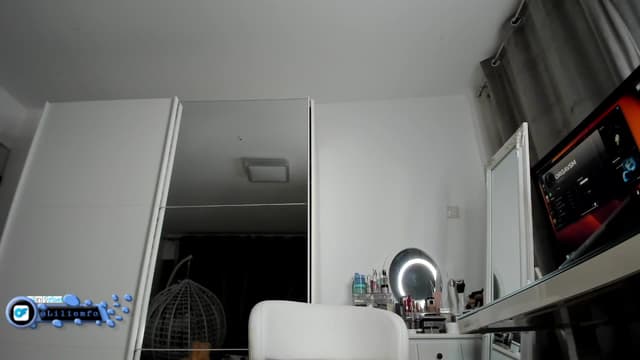 Gallery image thumbnail from Lilie's myfreecams stream on, 10/28/2025, 18:12 image 15 of 20