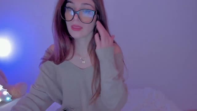 Gallery image thumbnail from LivM_'s myfreecams stream on, 01/17/2024, 08:08 image 12 of 20