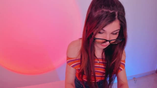 Gallery image thumbnail from LivM_'s myfreecams stream on, 05/07/2024, 08:26 image 7 of 20