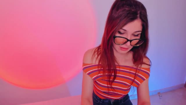 Gallery image thumbnail from LivM_'s myfreecams stream on, 05/07/2024, 08:26 image 6 of 20