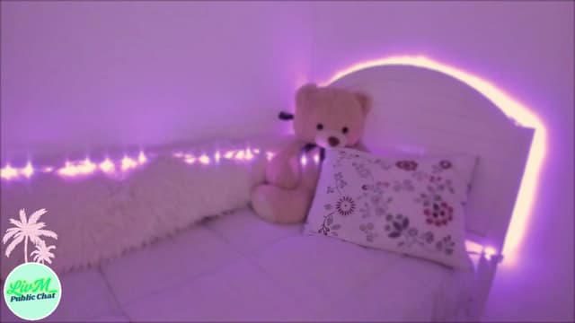 Gallery image thumbnail from LivM_'s myfreecams stream on, 03/28/2025, 08:01 image 6 of 20