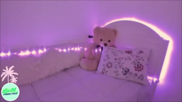 Gallery image thumbnail from LivM_'s myfreecams stream on, 03/28/2025, 08:01 image 8 of 20