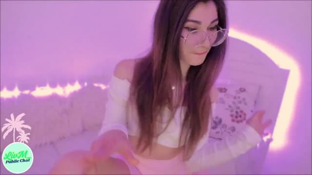 Gallery image thumbnail from LivM_'s myfreecams stream on, 03/28/2025, 09:00 image 2 of 20