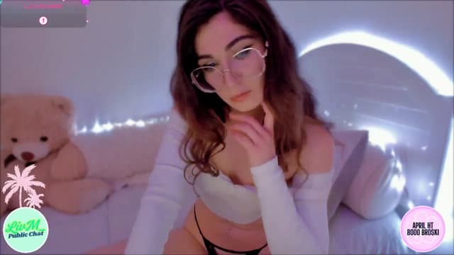 Gallery image thumbnail from LivM_'s myfreecams stream on, 04/09/2025, 09:21 image 14 of 20