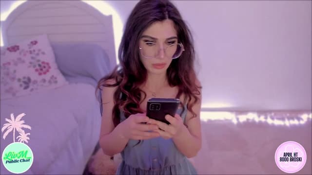 Gallery image thumbnail from LivM_'s myfreecams stream on, 04/10/2025, 09:23 image 3 of 20