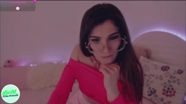 Gallery image thumbnail from LivM_'s myfreecams stream on, 05/11/2025, 08:48 image 17 of 20