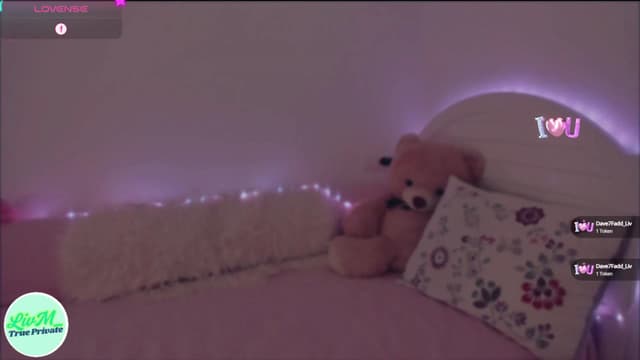 Gallery image thumbnail from LivM_'s myfreecams stream on, 05/11/2025, 08:48 image 16 of 20