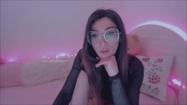 Gallery image thumbnail from LivM_'s myfreecams stream on, 05/12/2025, 07:04 image 14 of 20
