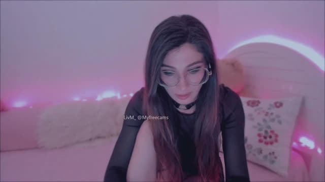 Gallery image thumbnail from LivM_'s myfreecams stream on, 05/12/2025, 07:04 image 15 of 20