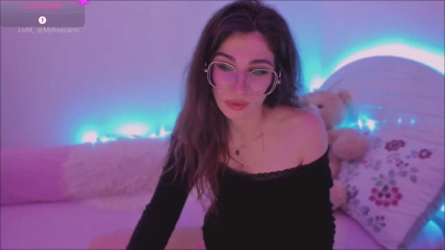 Gallery image thumbnail from LivM_'s myfreecams stream on, 05/14/2025, 08:39 image 3 of 20