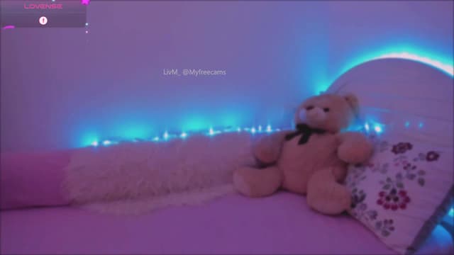 Gallery image thumbnail from LivM_'s myfreecams stream on, 05/14/2025, 08:39 image 7 of 20