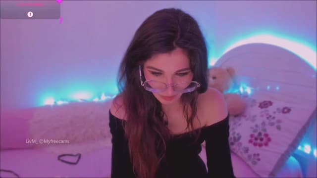 Gallery image thumbnail from LivM_'s myfreecams stream on, 05/14/2025, 08:39 image 15 of 20