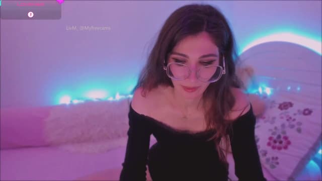 Gallery image thumbnail from LivM_'s myfreecams stream on, 05/14/2025, 08:39 image 8 of 20