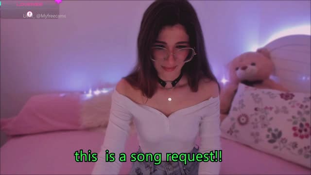 Gallery image thumbnail from LivM_'s myfreecams stream on, 05/19/2025, 08:15 image 1 of 20