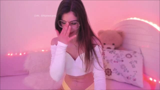 Gallery image thumbnail from LivM_'s myfreecams stream on, 05/29/2025, 08:40 image 20 of 20
