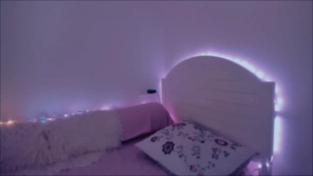 Gallery image thumbnail from LivM_'s myfreecams stream on, 06/01/2025, 08:45 image 16 of 20