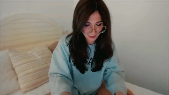 Gallery image thumbnail from LivM_'s myfreecams stream on, 10/11/2025, 07:56 image 15 of 20