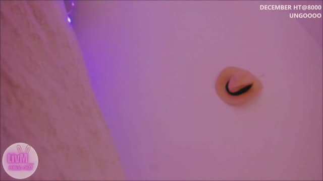 Gallery image thumbnail from LivM_'s myfreecams stream on, 12/15/2025, 09:33 image 10 of 20