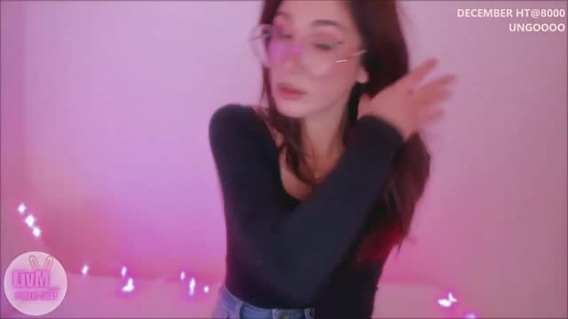 Gallery image thumbnail from LivM_'s myfreecams stream on, 12/18/2025, 09:05 image 1 of 20