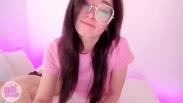 Gallery image thumbnail from LivM_'s myfreecams stream on, 01/31/2026, 10:30 image 20 of 20