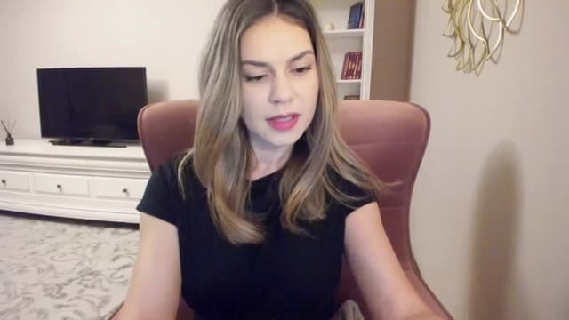 Gallery image thumbnail from Lu126's myfreecams stream on, 05/13/2024, 03:33 image 6 of 20