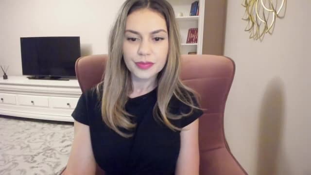 Gallery image thumbnail from Lu126's myfreecams stream on, 05/13/2024, 03:33 image 7 of 20