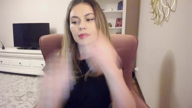 Gallery image thumbnail from Lu126's myfreecams stream on, 05/13/2024, 03:33 image 18 of 20