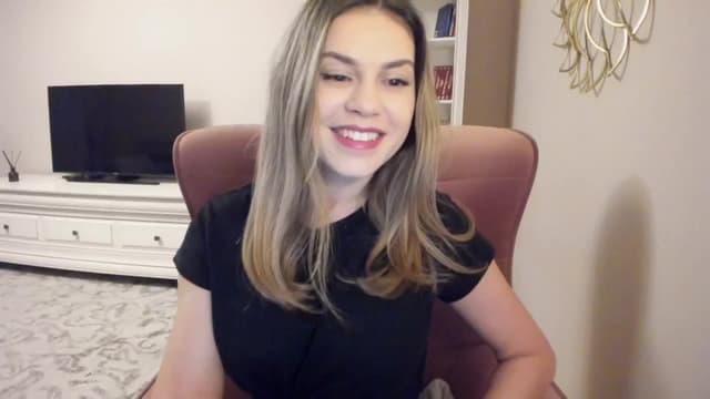 Gallery image thumbnail from Lu126's myfreecams stream on, 05/13/2024, 03:33 image 11 of 20