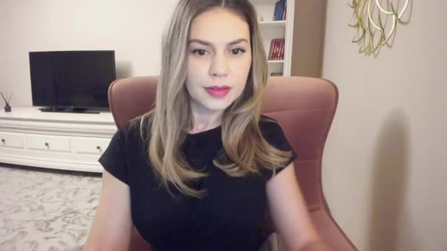 Gallery image thumbnail from Lu126's myfreecams stream on, 05/13/2024, 03:33 image 2 of 20