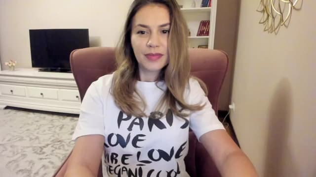 Gallery image thumbnail from Lu126's myfreecams stream on, 05/30/2024, 21:22 image 11 of 20