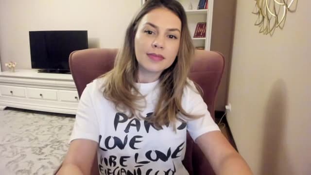 Gallery image thumbnail from Lu126's myfreecams stream on, 05/30/2024, 21:22 image 19 of 20
