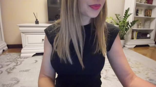 Gallery image thumbnail from Lu126's myfreecams stream on, 06/06/2024, 03:24 image 12 of 20