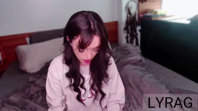 Gallery image thumbnail from LyraG's myfreecams stream on, 04/05/2025, 20:16 image 8 of 20