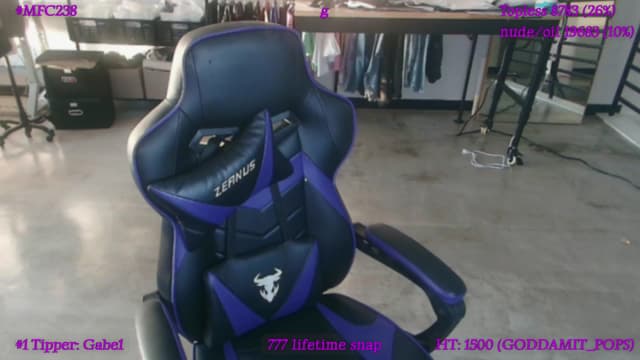 Gallery image thumbnail from LyraG's myfreecams stream on, 08/13/2025, 02:24 image 17 of 20