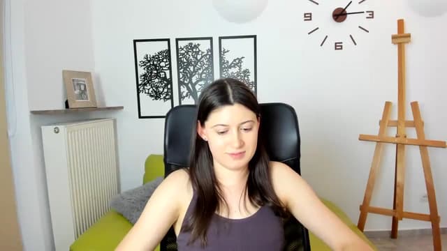 Gallery image thumbnail from Maeve's myfreecams stream on, 12/27/2023, 01:03 image 2 of 20