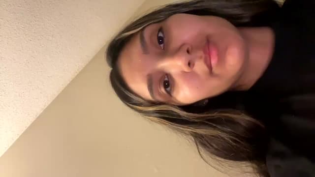 Gallery image thumbnail from MamaV's myfreecams stream on, 05/05/2025, 07:14 image 20 of 20