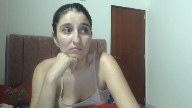 Gallery image thumbnail from Mao02's myfreecams stream on, 10/18/2024, 06:05 image 6 of 20