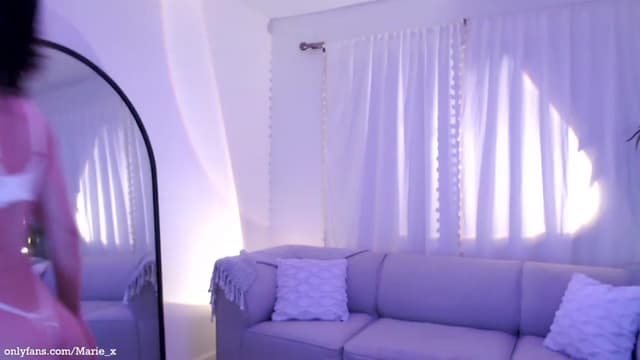 Gallery image thumbnail from Marie's myfreecams stream on, 01/26/2023, 07:18 image 6 of 20