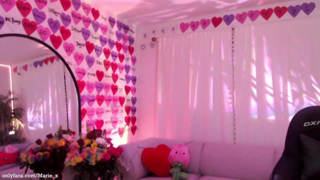 Gallery image thumbnail from Marie's myfreecams stream on, 02/18/2023, 03:03 image 19 of 20