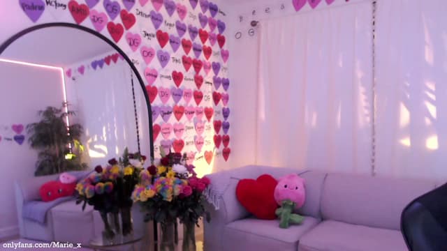 Gallery image thumbnail from Marie's myfreecams stream on, 02/18/2023, 06:24 image 4 of 20