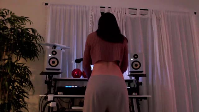 Gallery image thumbnail from Marie's myfreecams stream on, 03/30/2023, 04:09 image 19 of 20