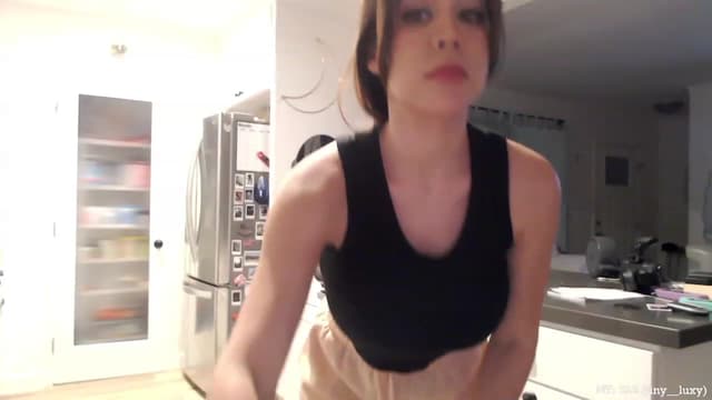 Gallery image thumbnail from Marie's myfreecams stream on, 04/05/2023, 05:13 image 9 of 20