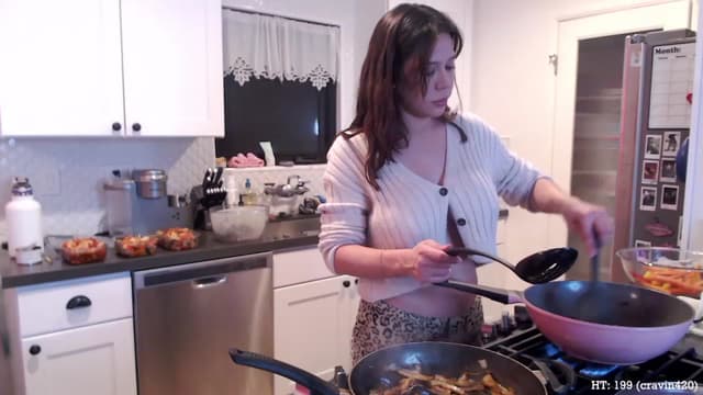 Gallery image thumbnail from Marie's myfreecams stream on, 04/06/2023, 06:19 image 16 of 20