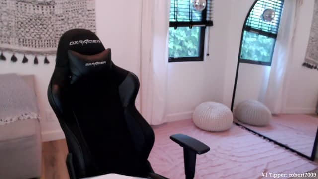 Gallery image thumbnail from Marie's myfreecams stream on, 04/20/2023, 03:21 image 8 of 20